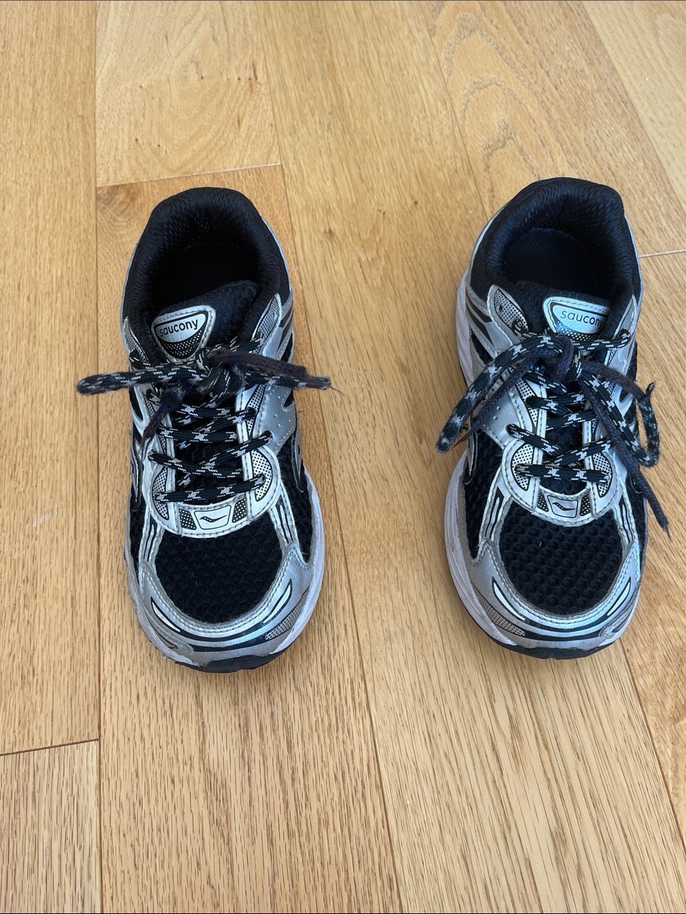 Saucony boys sneakers